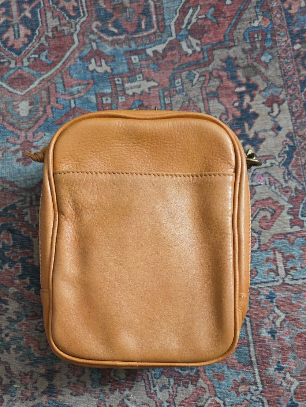 Minooy Thea Crossbody Bag - Picture 3 of 12